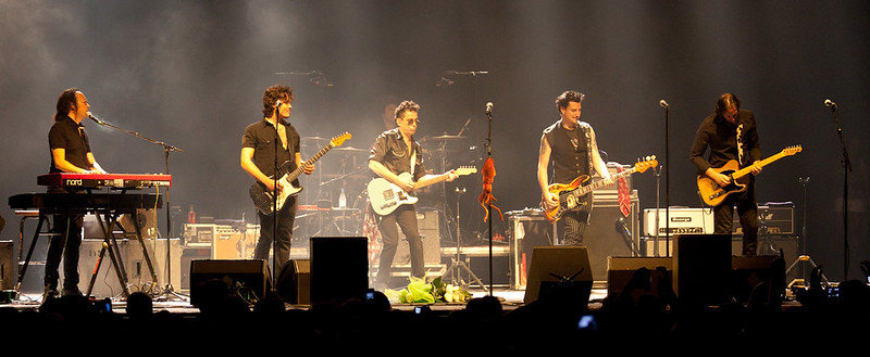 Andres Calamaro - Razzmatazz