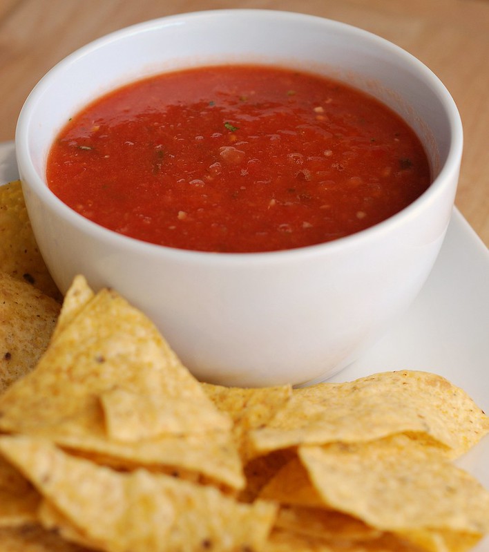 Restaurant-Style Salsa - easy, homemade salsa that tastes just like your favorite Mexican restaurant! Made with mostly pantry ingredients. 
