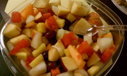 Fruit salad I made for work potluck | Fuji Apples, Grapes, G… | Flickr