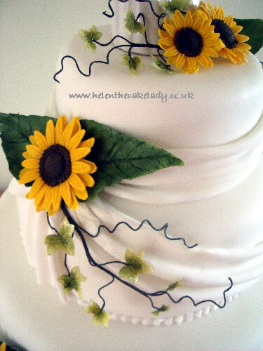 Sunflower 3 tier stacked wedding cake (6)