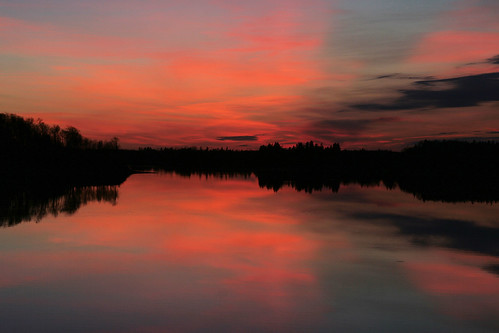 Last Light Nov13.10 by gilgrimes, The last light of the day, highlights brought up just a bit to make the clouds visible, otherwise as