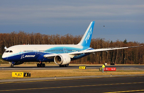 Gambar / Foto Pesawat Boeing 787 Dreamliner