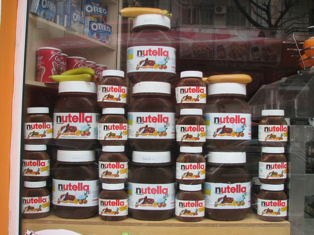 Giant Nutella, 5kg jars; the bananas shown are real size, Tim Herrick
