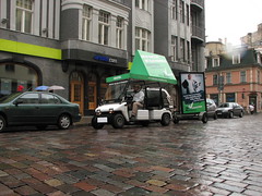 Zaļā reklāma Rīgas ielās