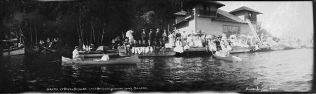 Regatta on Lake Rosseau, Muskoka Lakes, Ontario, ca. 1900 / Régate sur le lac Rosseau, près de Muskoka Lakes, en Ontario, vers 1900