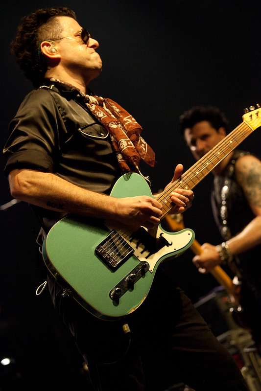 Andres Calamaro - Razzmatazz
