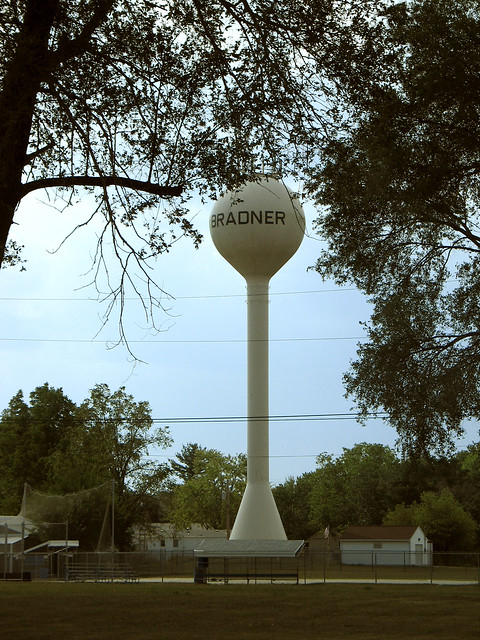 Bradner, Ohio water tower