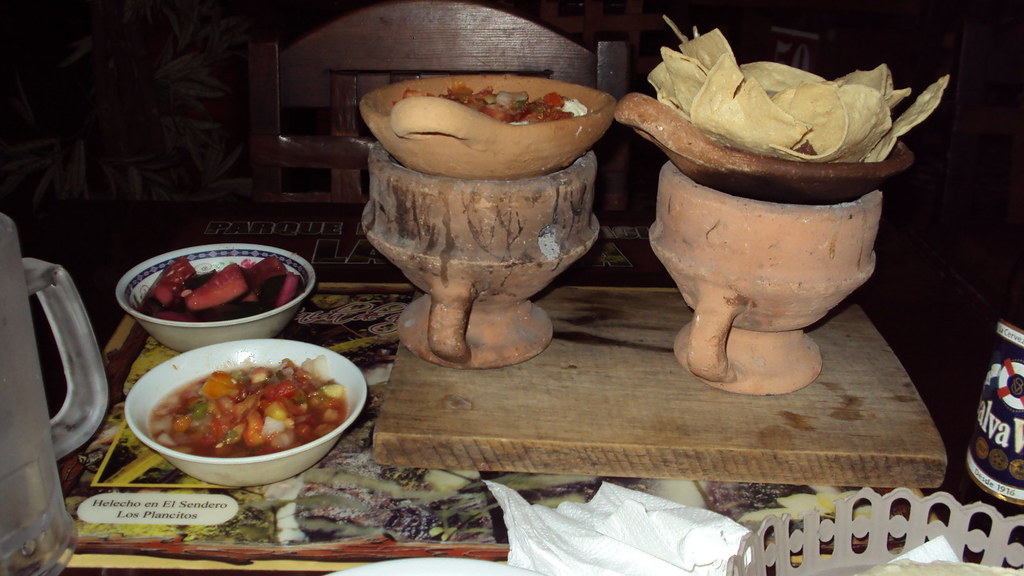 Pollo con tajadas, Honduras