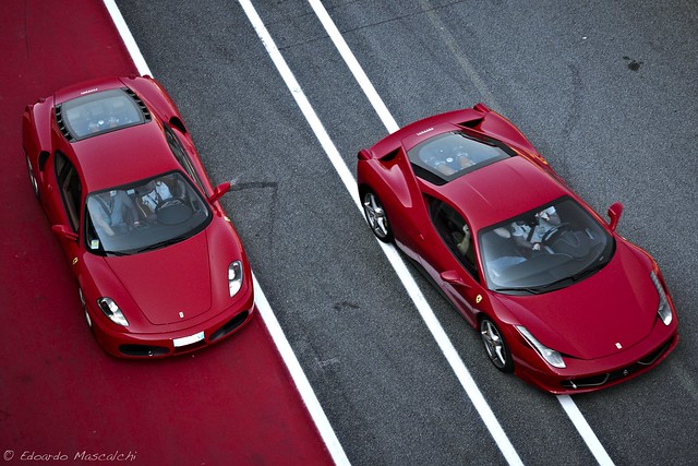 Ferrari F430 vs Ferrari 458 Italia