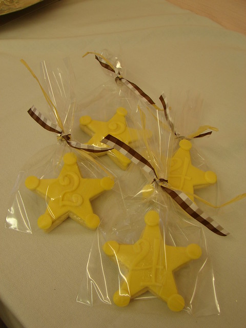 Sheriff Star Cookies Favors