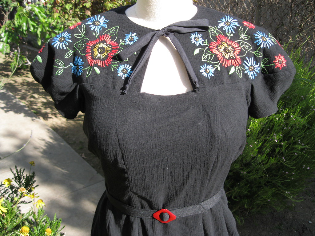 40s Mexican peasant dress | Hand embroidered by Katie Moore … | Flickr