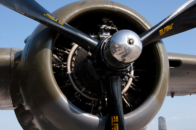 B-25 Propeller