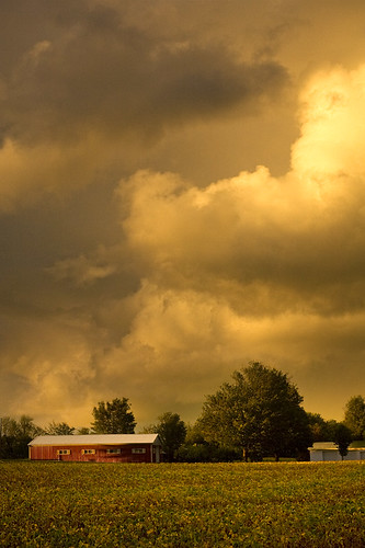 trees sunset sun newyork clouds barn farm rainstorm upstatenewyork oswego weirdlighting sackettsharbor