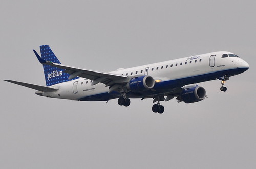 jetBlue Airways - Embraer ERJ-190AR (ERJ-190-100 IGW) - N229JB - Blue Amigo - John F. Kennedy International Airport (JFK) - August 10, 2010 425 RT CRP | by TVL1970