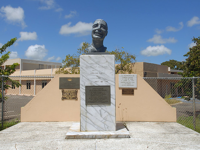 Monumento a Carlos Gardel