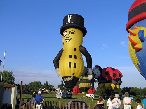 Mr. Peanut Balloon Upright 001 | Mr. Peanut balloon upright … | Flickr