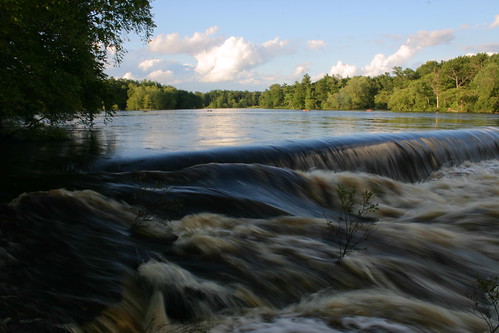 river dam silentshutter