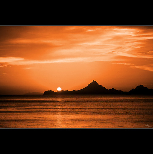 ocean sunset sea orange mountain sol sonora mexico atardecer mar nikon montaña guaymas naranja nationalgeographic photosandcalendar worldwidelandscapes natureselegantshots nikond3000 theoriginalgoldseal anaencinas