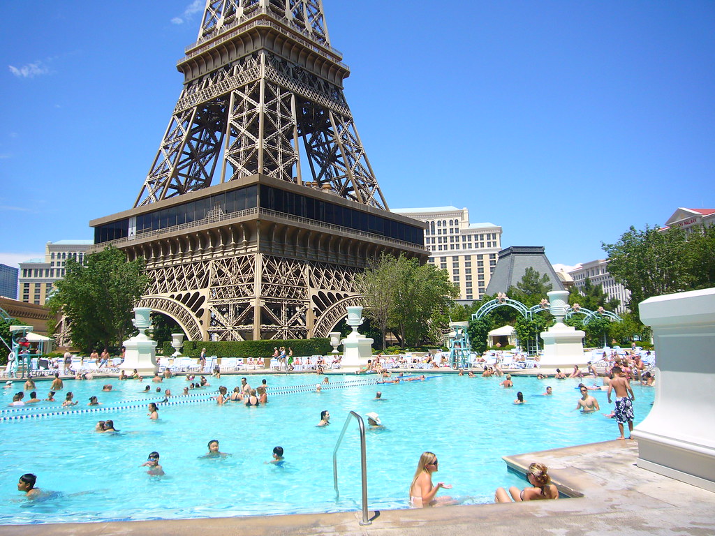 Paris Las Vegas Pool, A4 RNT