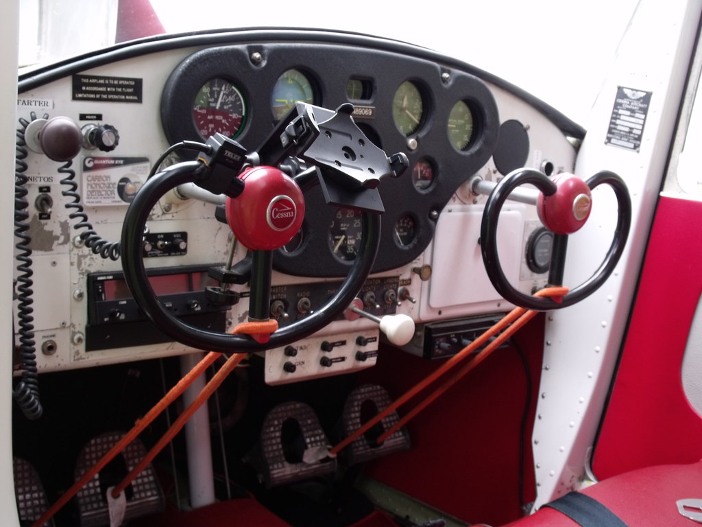Update more than 56 cessna 140 interior latest
