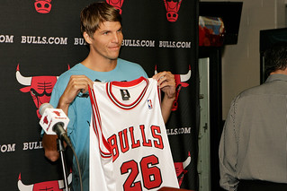 shows off his number 26 Bulls jersey 
