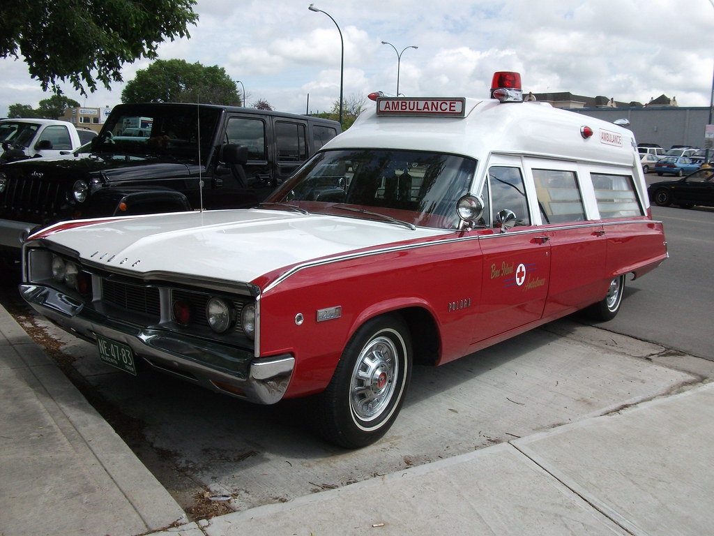 1968 Dodge Polara 500 Ambulance