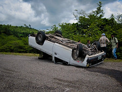 Aguas Termales de Azacualpa 19 - One of many horrendous car crashes we saw