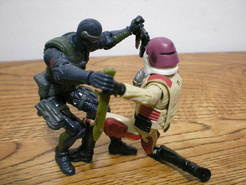 close combat | by israel_ocelot_villegas
