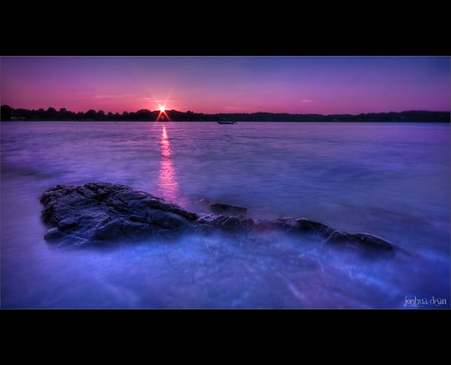 ocean longexposure blue trees sunset red vacation sky orange water colors silhouette canon ma eos boat rocks waves purple violet kingston smoky burst hdr xsi sigma1020mm rockynook 3exposure 450d