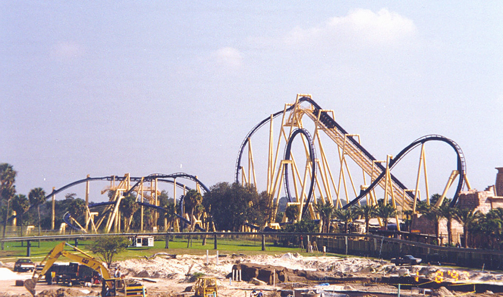 Busch Gardens Montu Roller Coaster A Full View Of Mont Flickr