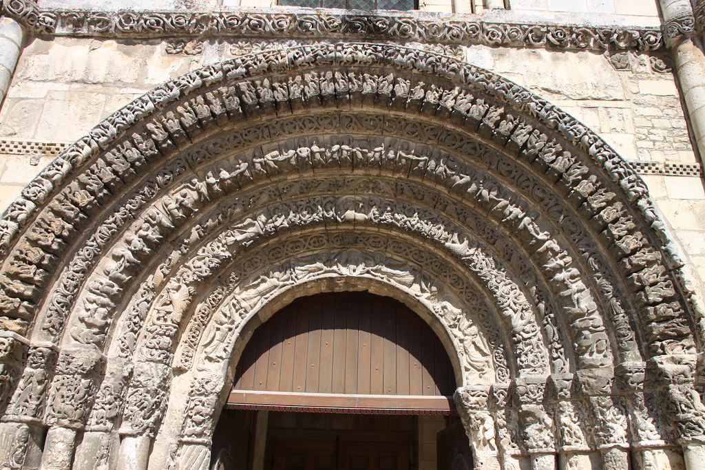 ... Abbatiale Sainte-Marie de l'Abbaye-aux-Dames à Saintes - by
