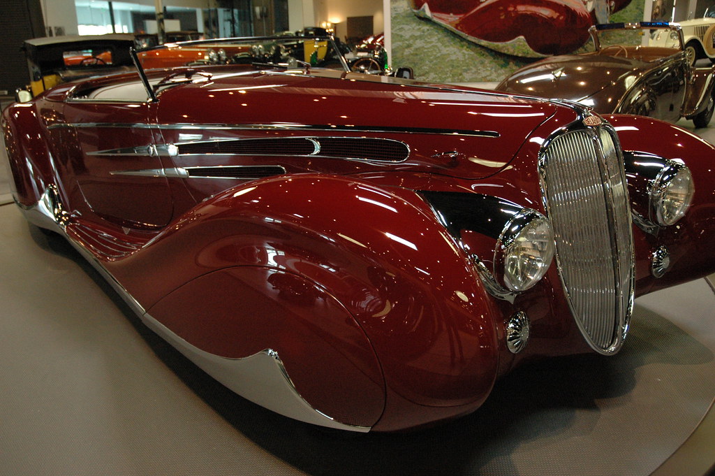 Mullin Automotive Museum