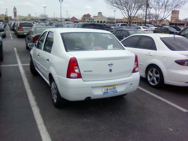 Nissan Aprio (rear)