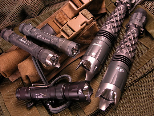 SUREFIRE戰術攻擊手電筒Porcupine系列| Flickr