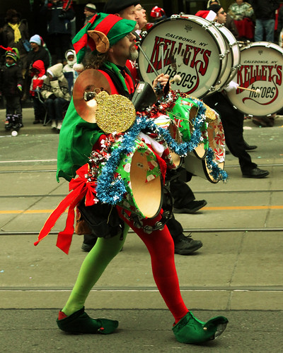 Marching Band Elf | 2010 Toronto Santa Claus Parade November… | Jason ...