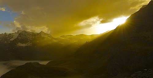 Avec la post-produiction, on peut accomplir des miracles... by paolo-55, <b>Parco Nazionale del Gran Paradiso</b>
Nikon D700 + AF-S Zoom-Nikkor 14-24mm f/2.8G ED
.
.
Riporto