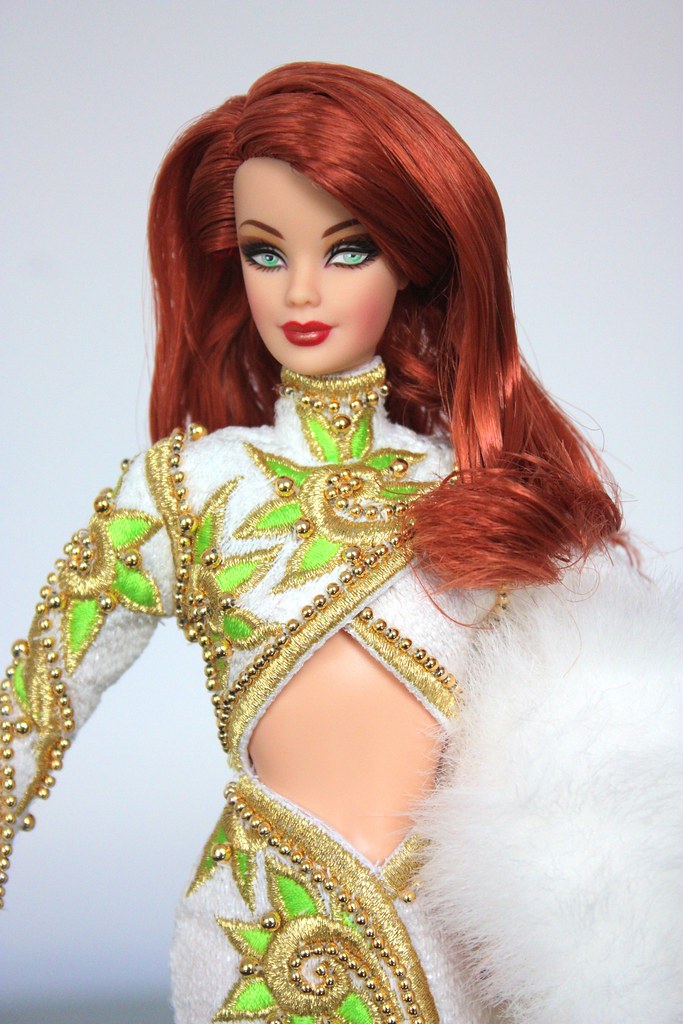 2002 Radiant Redhead ™ Barbie ®.