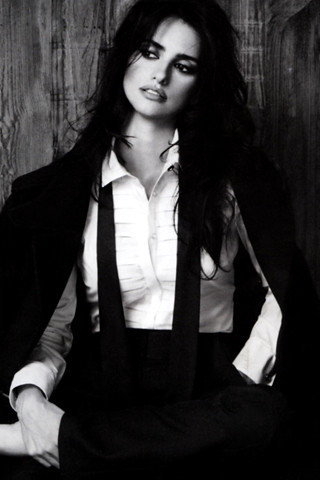 Penelope Cruz Wallpaper | For more female celebrity wallpape… | Flickr