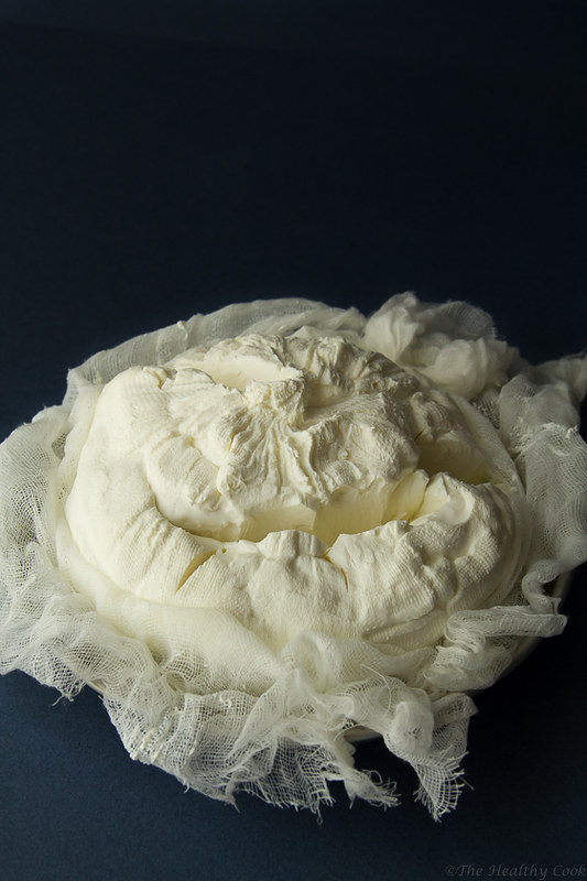 Yogurt Cheese Balls (Labneh) – Μπαλίτσες από Τυρί Γιαουρτιού