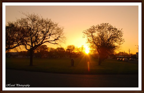 Sunset by Ha_s!el, It was 7:30pm here in timaru NZ. A sunset, a day to give thanks and praise the Lord.new sunset zeala
