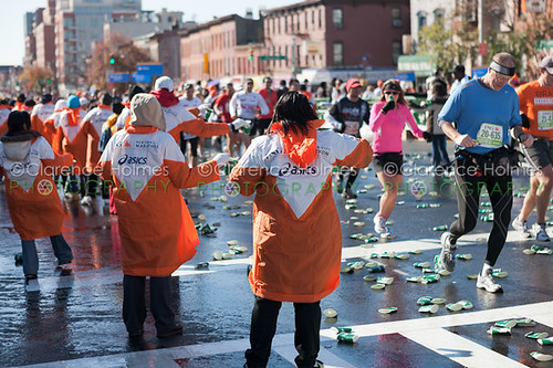 NYC Marathon Fluid Station | NEW YORK - NOVEMBER 7: Voluntee… | Flickr