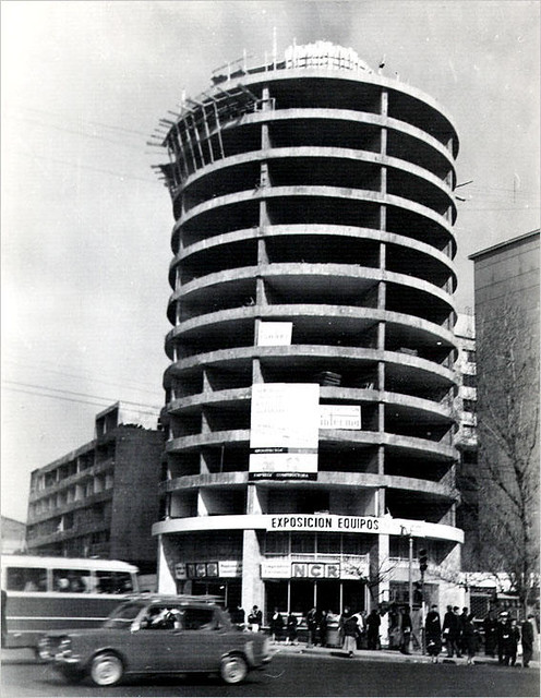 El edificio REVAL, el redondo de Alameda y San Diego, 1964