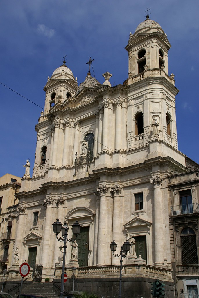 Catania, Piazza San Francesco d'Assisi, Chiesa di San Francesco d'Assisi