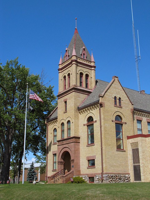 Kanabec County Courthouse