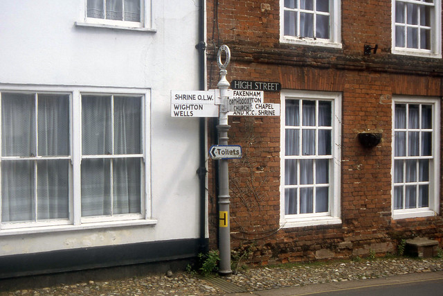Direction signpost, Walsingham 1