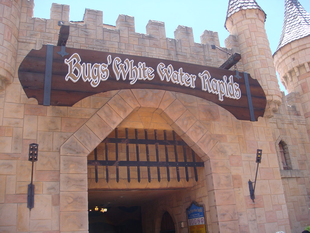 Bugs' White Water Rapids, Six Flags Fiesta Texas | Martin Lewison | Flickr
