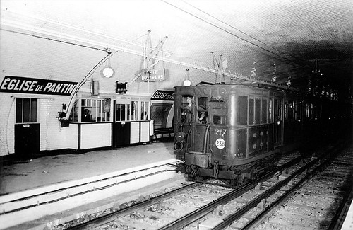 1942_Metro_de_Paris_-_Ligne_5_-_Sprague_-_Eglise_de_Pantin