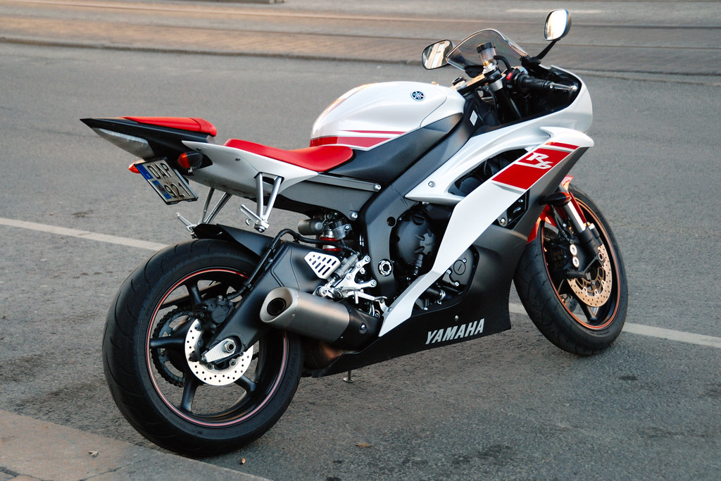 Yamaha Sports Bike R6