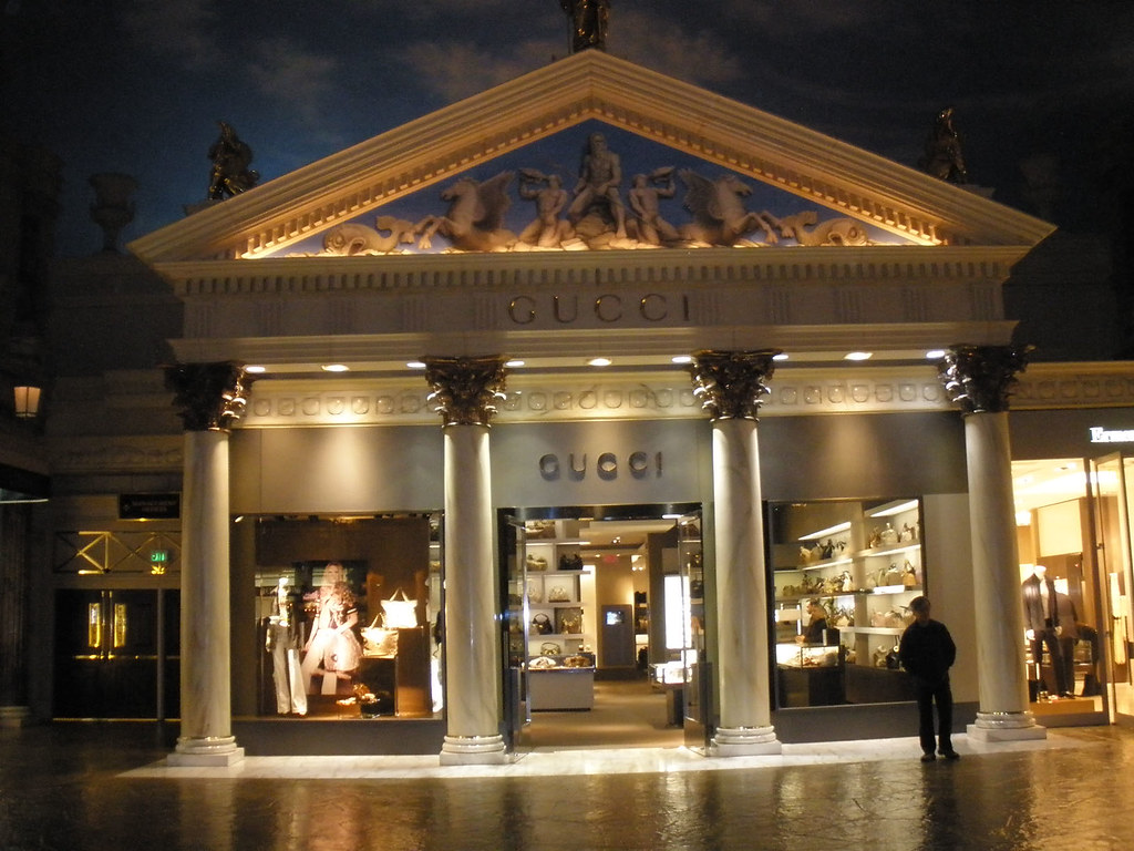 Gucci store inside Caesar's Palace, Las Vegas | The shop doe… | Flickr
