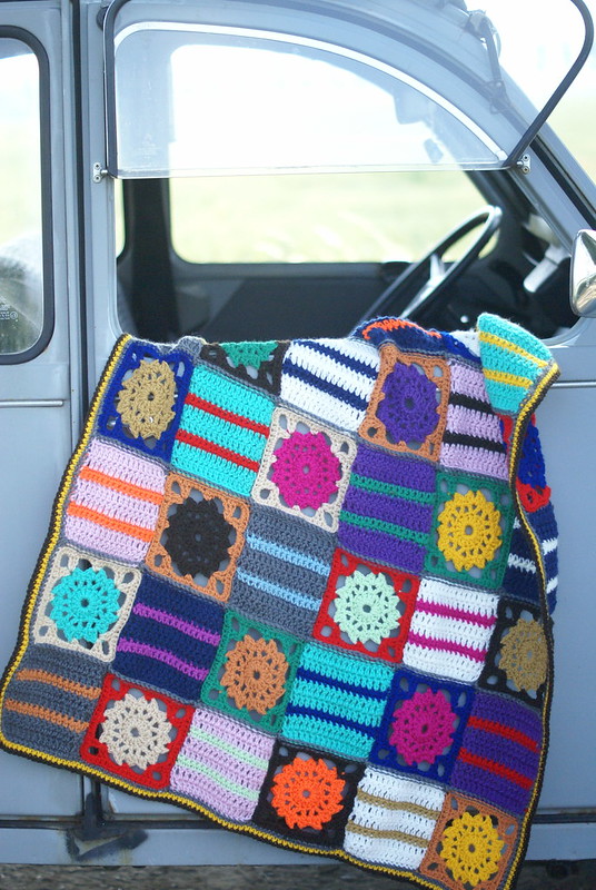 wood & wool picnic blanket